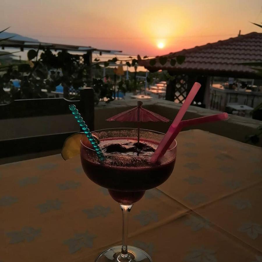 Bella Vista Hotel "By Checkin" 헐소니소스 외부 사진