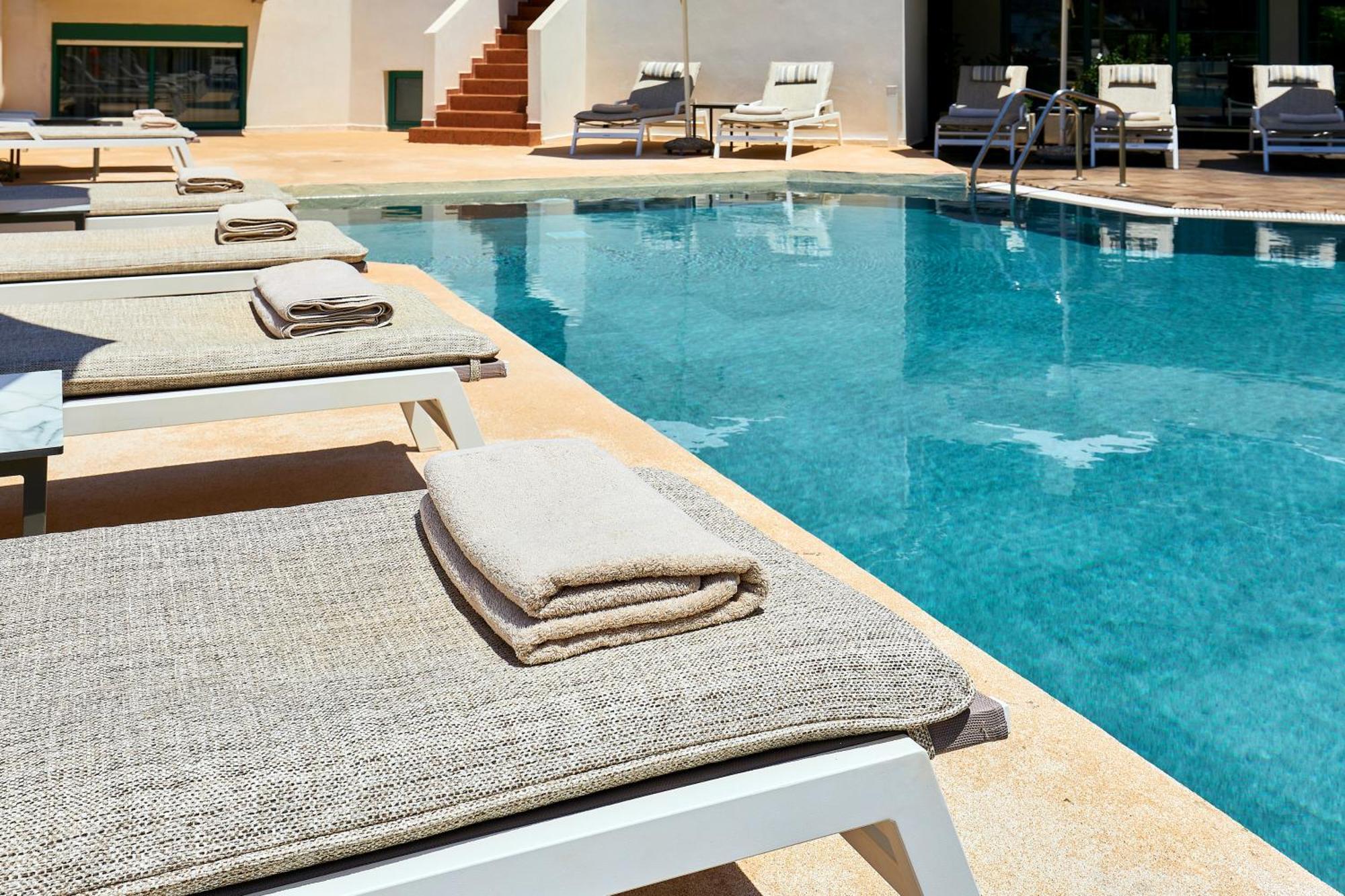 Bella Vista Hotel "By Checkin" 헐소니소스 외부 사진