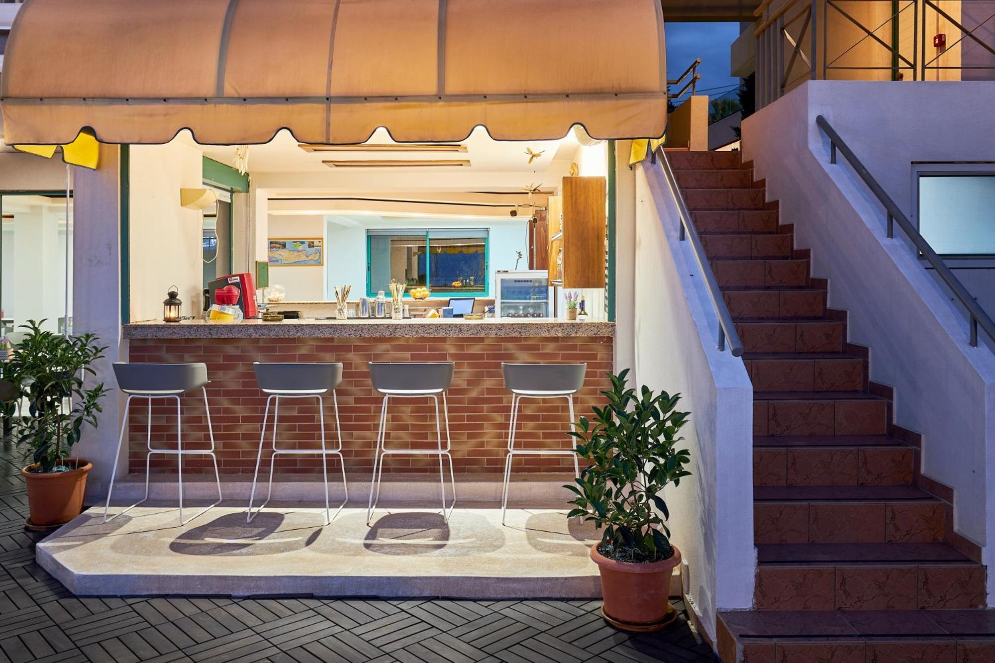 Bella Vista Hotel "By Checkin" 헐소니소스 외부 사진