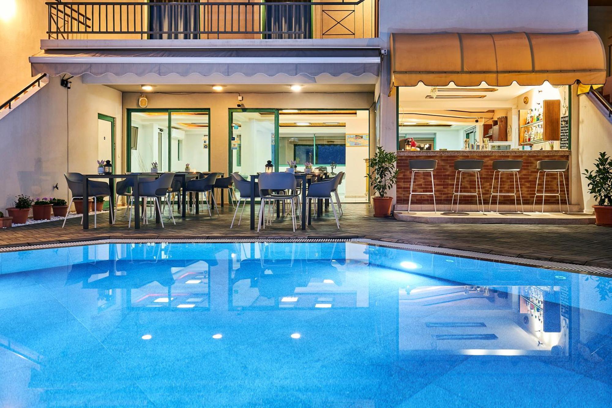 Bella Vista Hotel "By Checkin" 헐소니소스 외부 사진